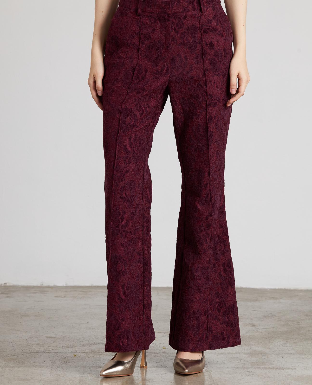 PLANTALÓN FLARE CON TEXTURA