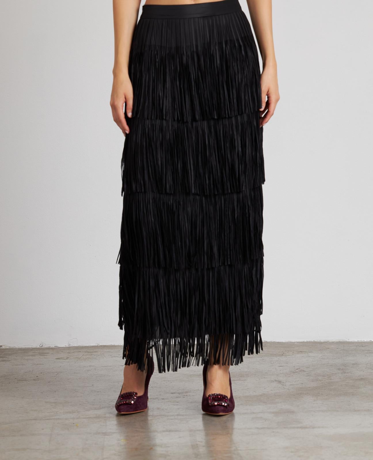 FALDA CUBIERTA CON FLECOS