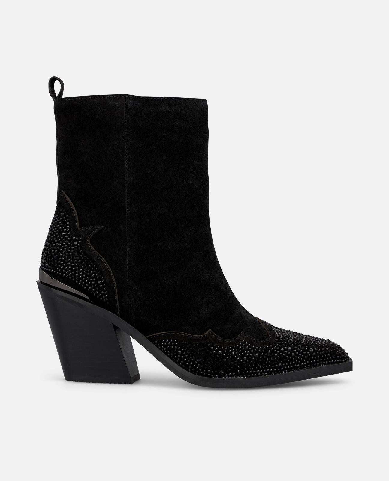 BOTÍN PUNTERA CON DETALLES