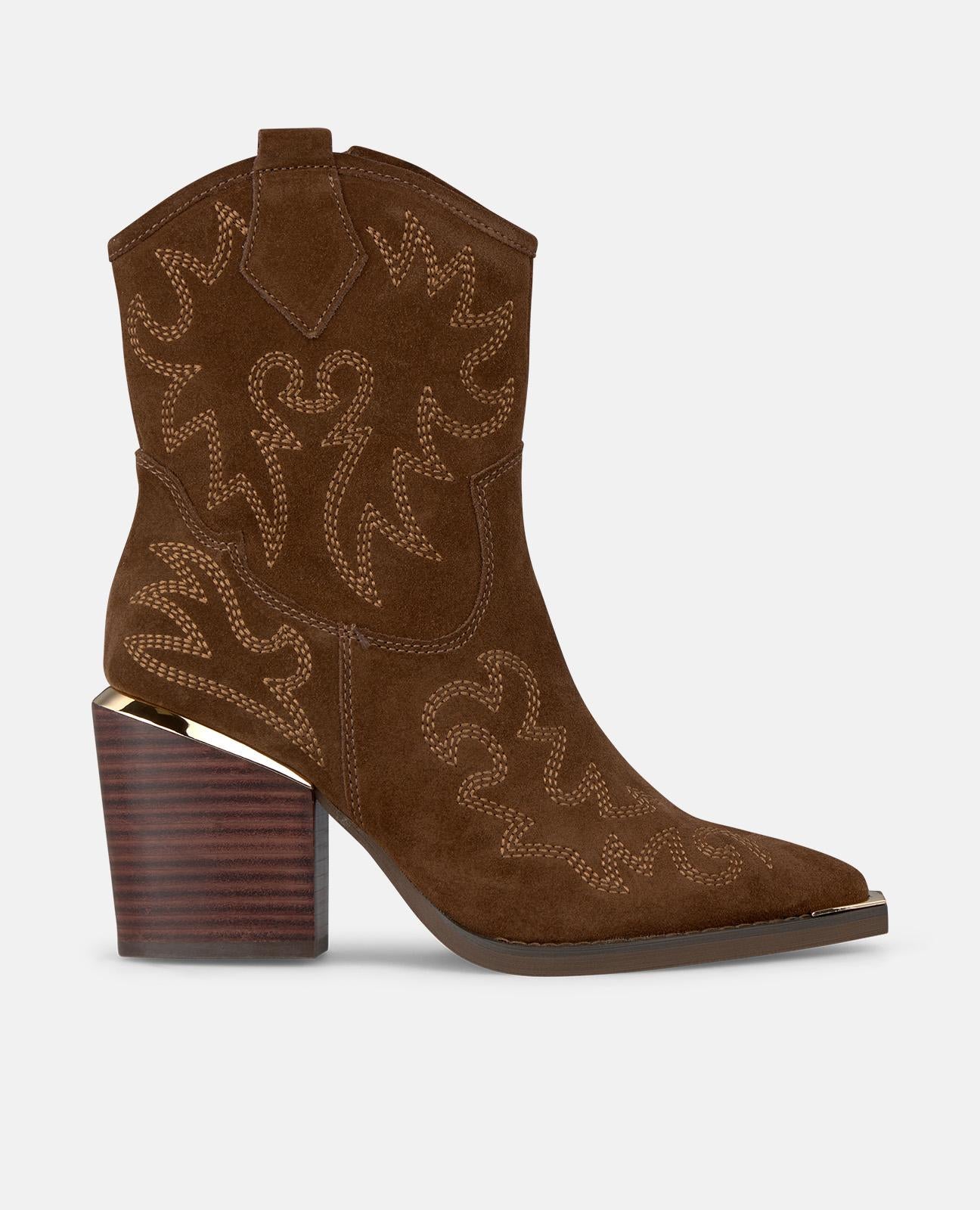 BOTÍN TACÓN BORDADO