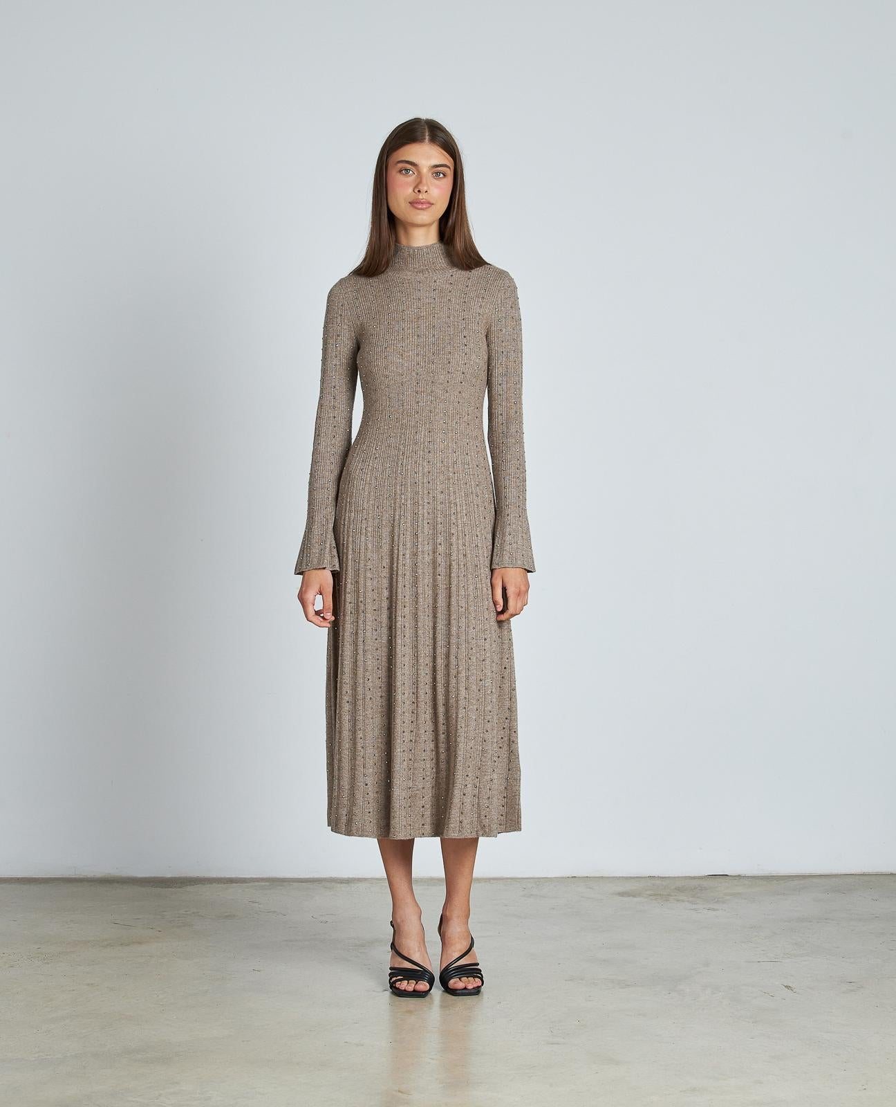 VESTIDO LARGO PEDRERÍA