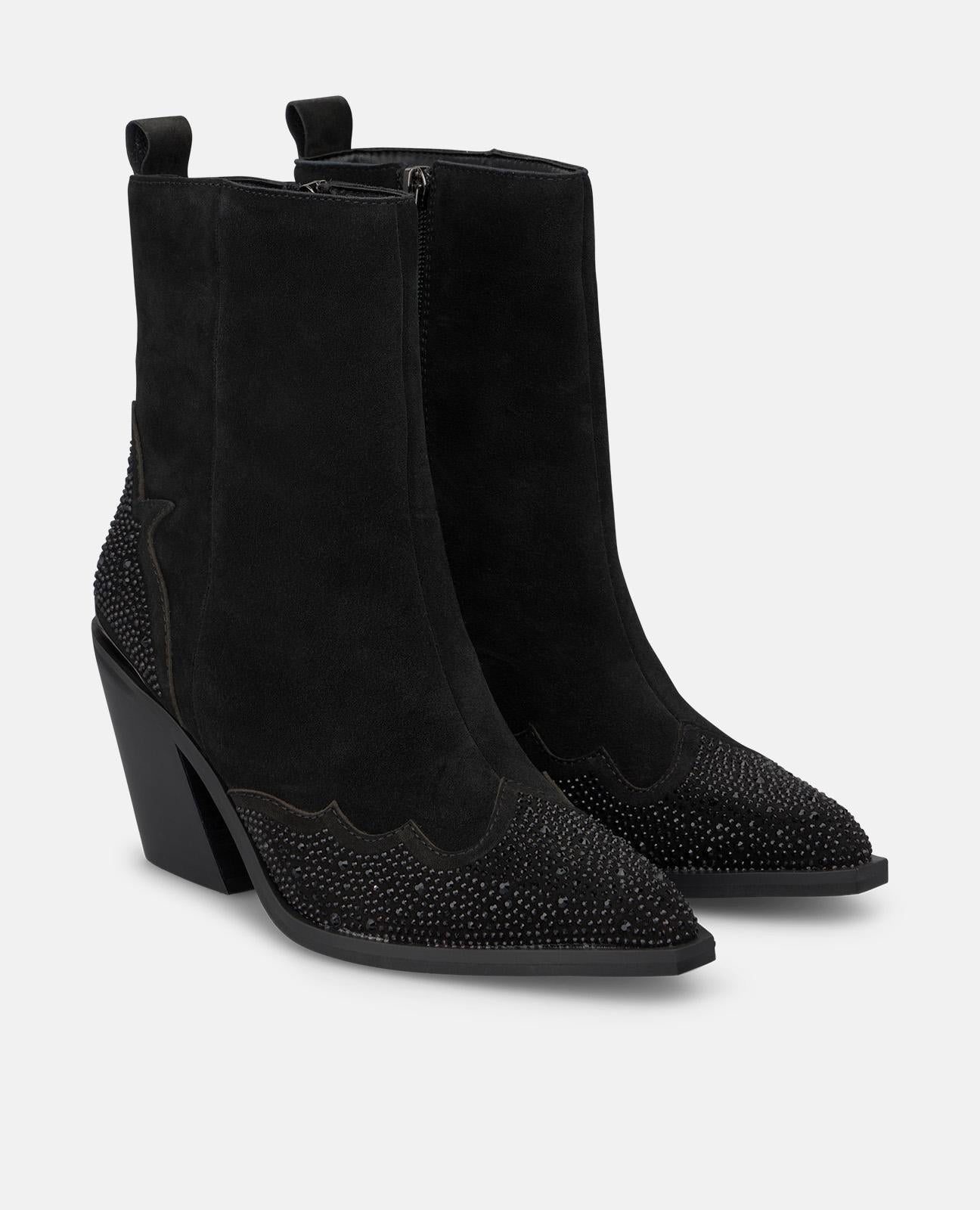 BOTÍN PUNTERA CON DETALLES