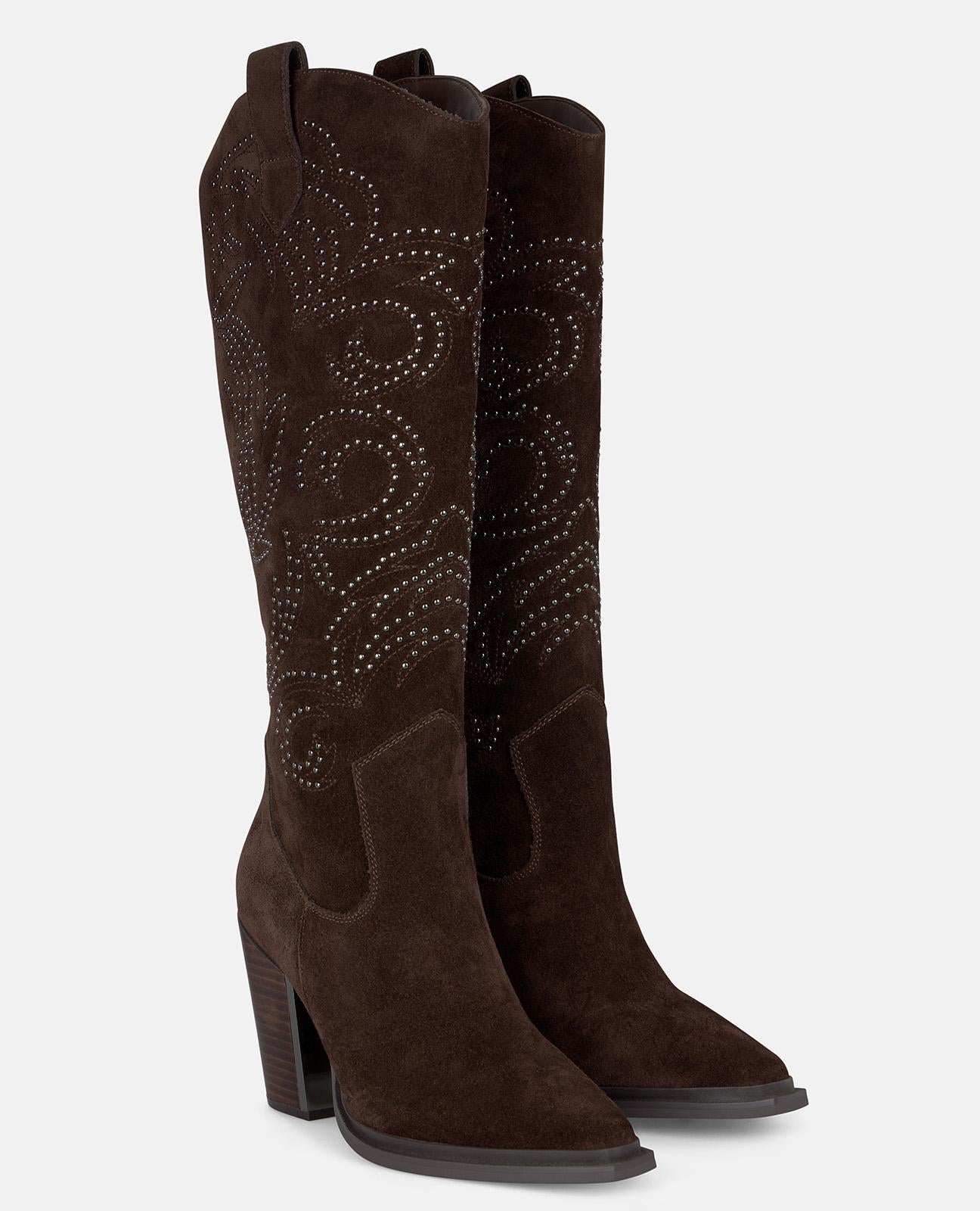 BOTA COWBOY CON TACHAS