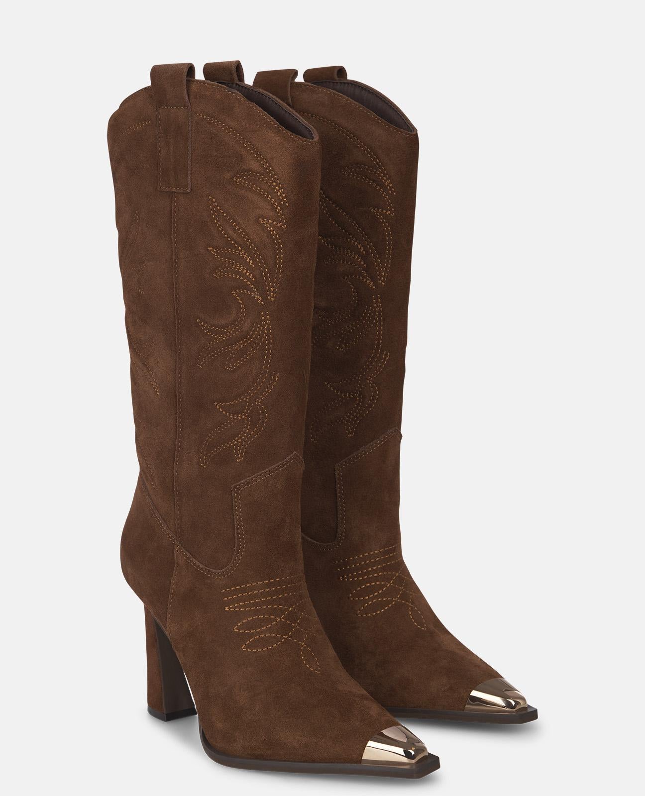 BOTA PUNTERA METALIZADA