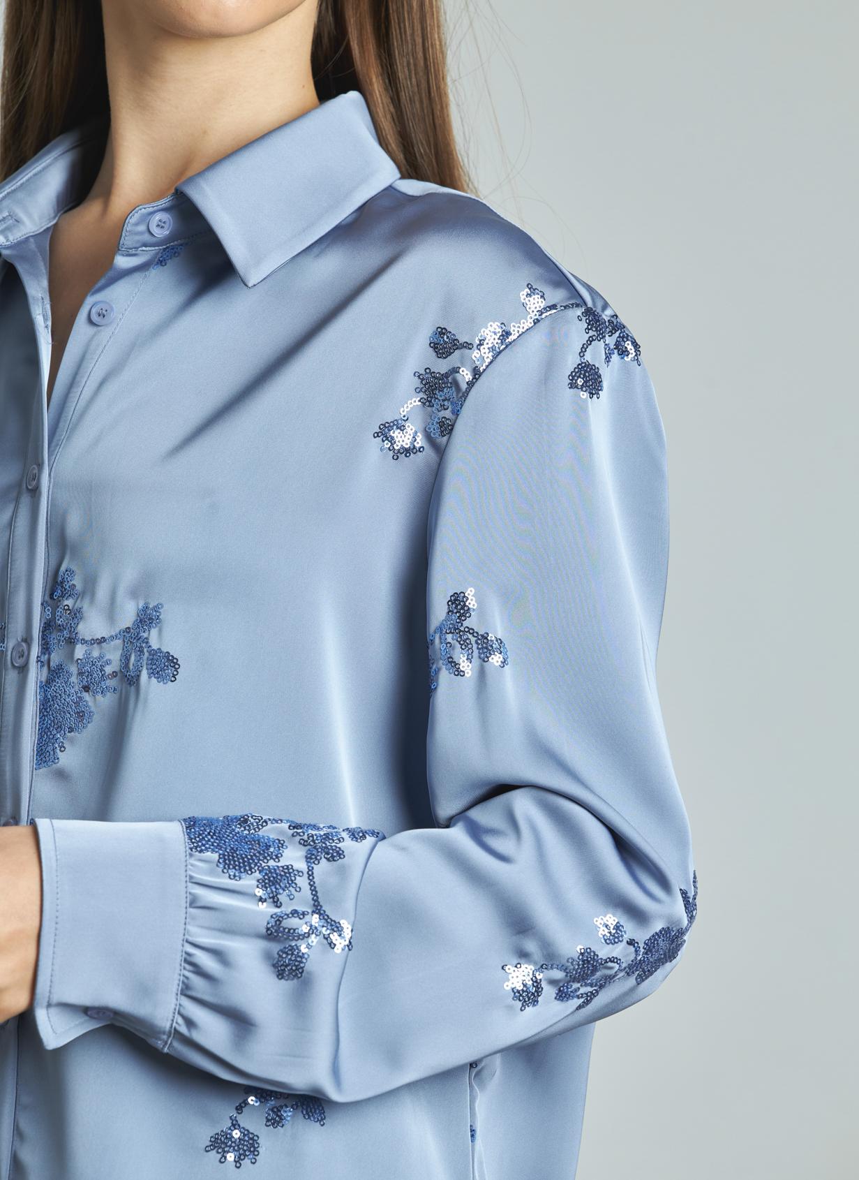 CAMISA CON LENTEJUELAS