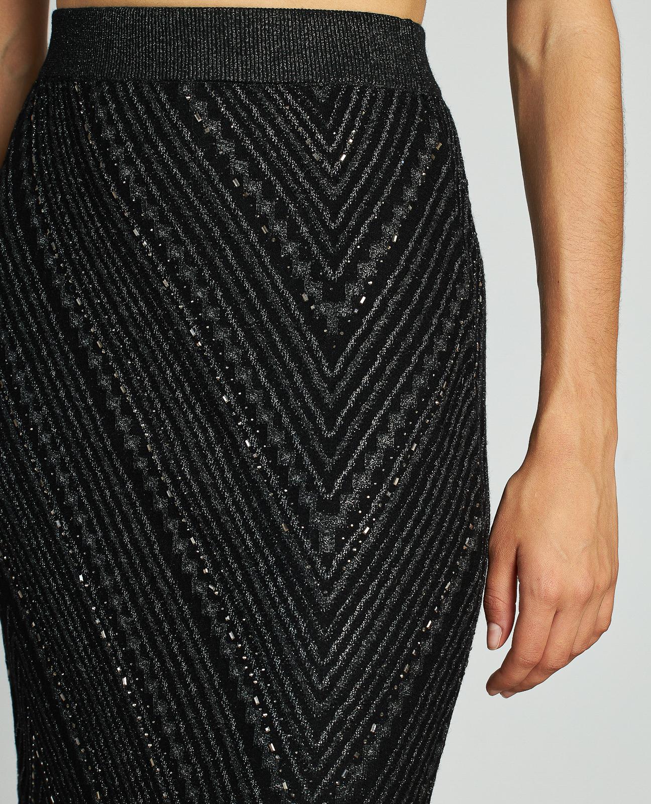 FALDA PUNTO PEDRERÍA