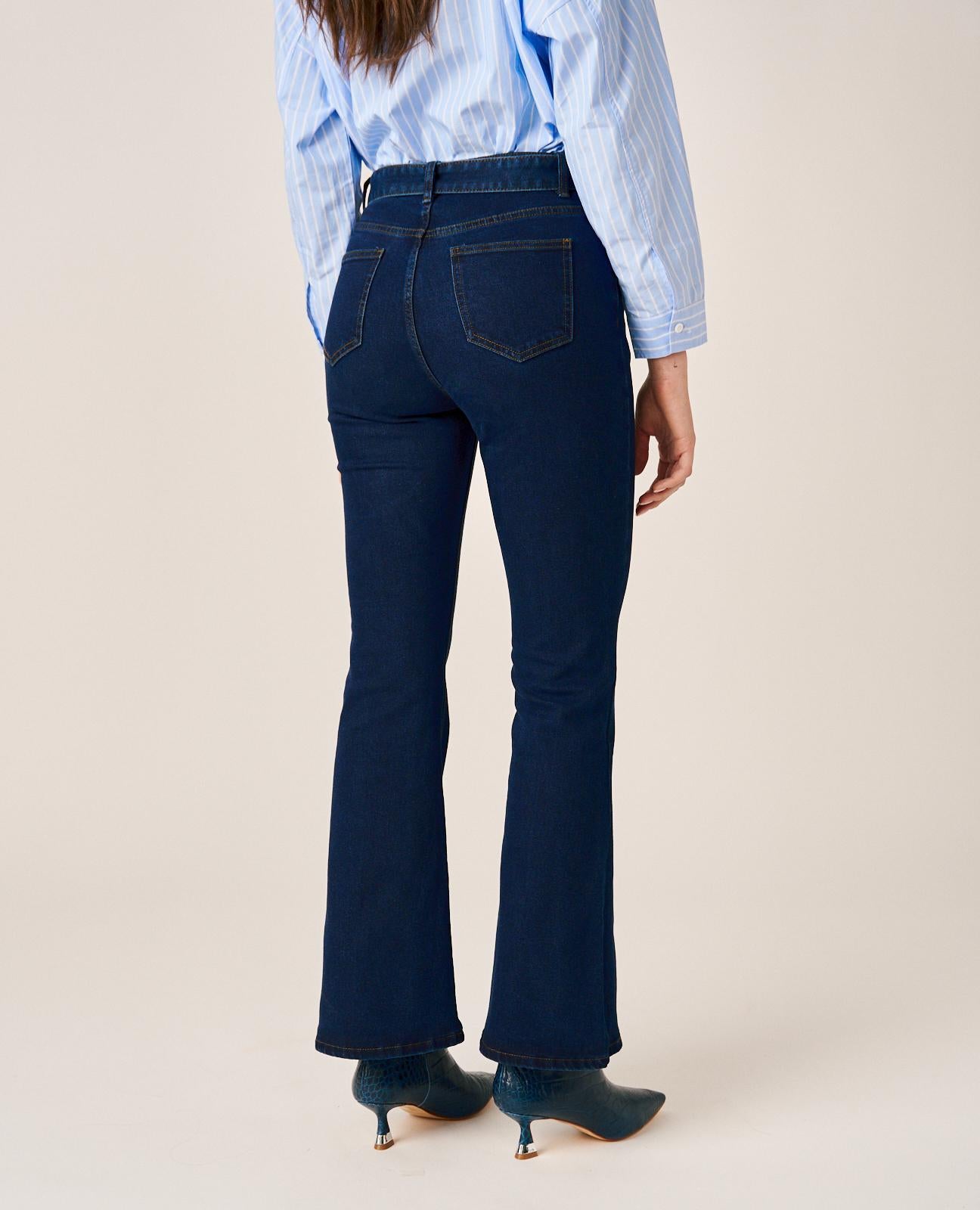 PANTALÓN VAQUERO ACAMPANADO