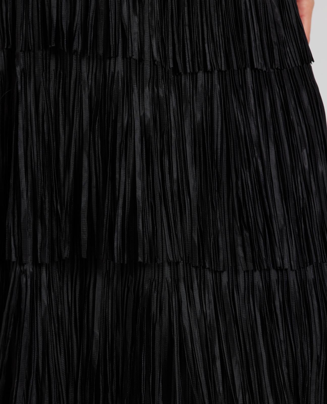 FALDA CUBIERTA CON FLECOS