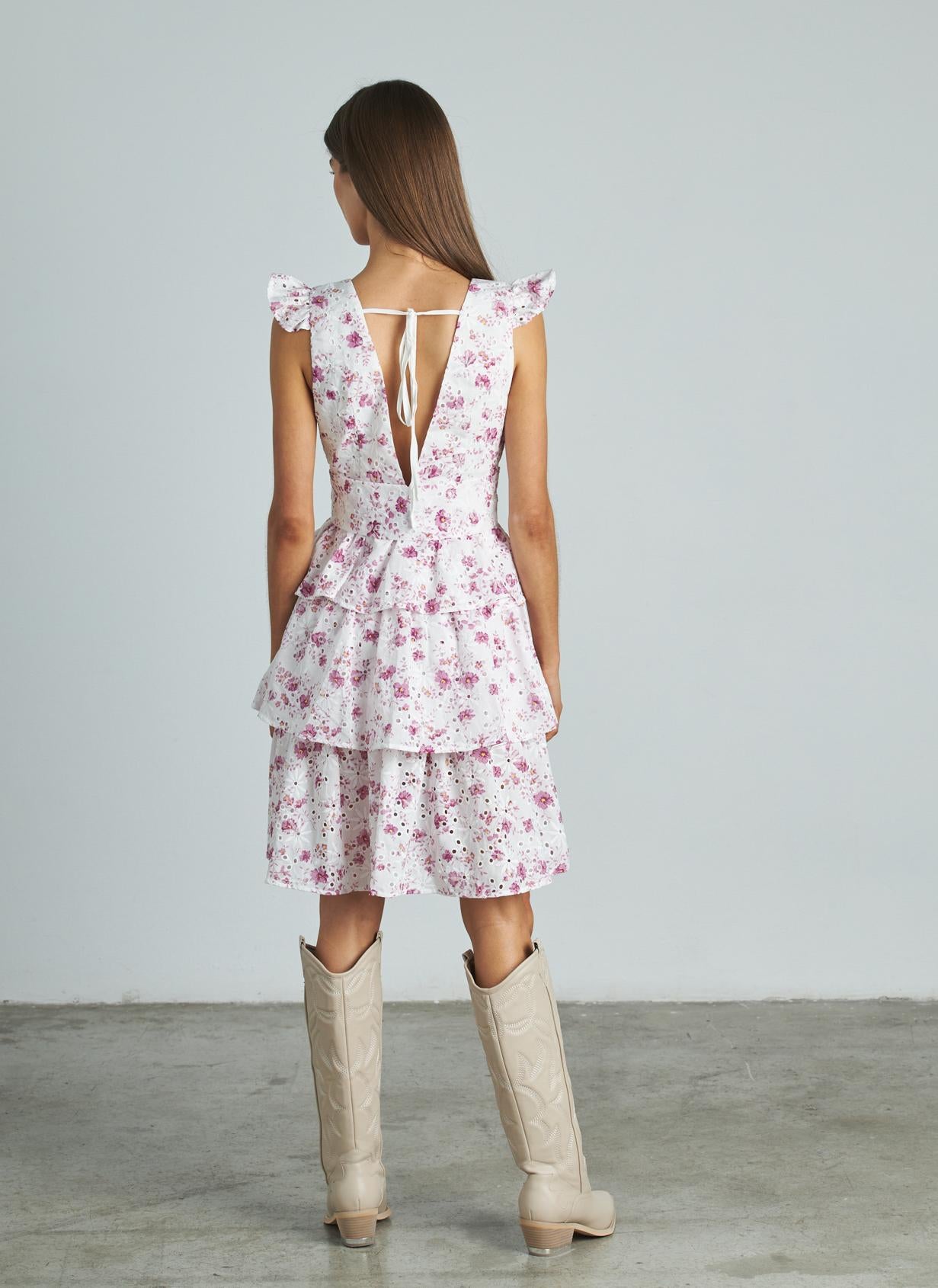 VESTIDO CON VOLANTES CALADO