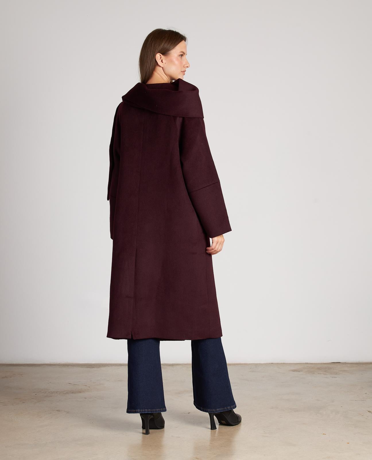 ABRIGO CON BUFANDA BOTONES