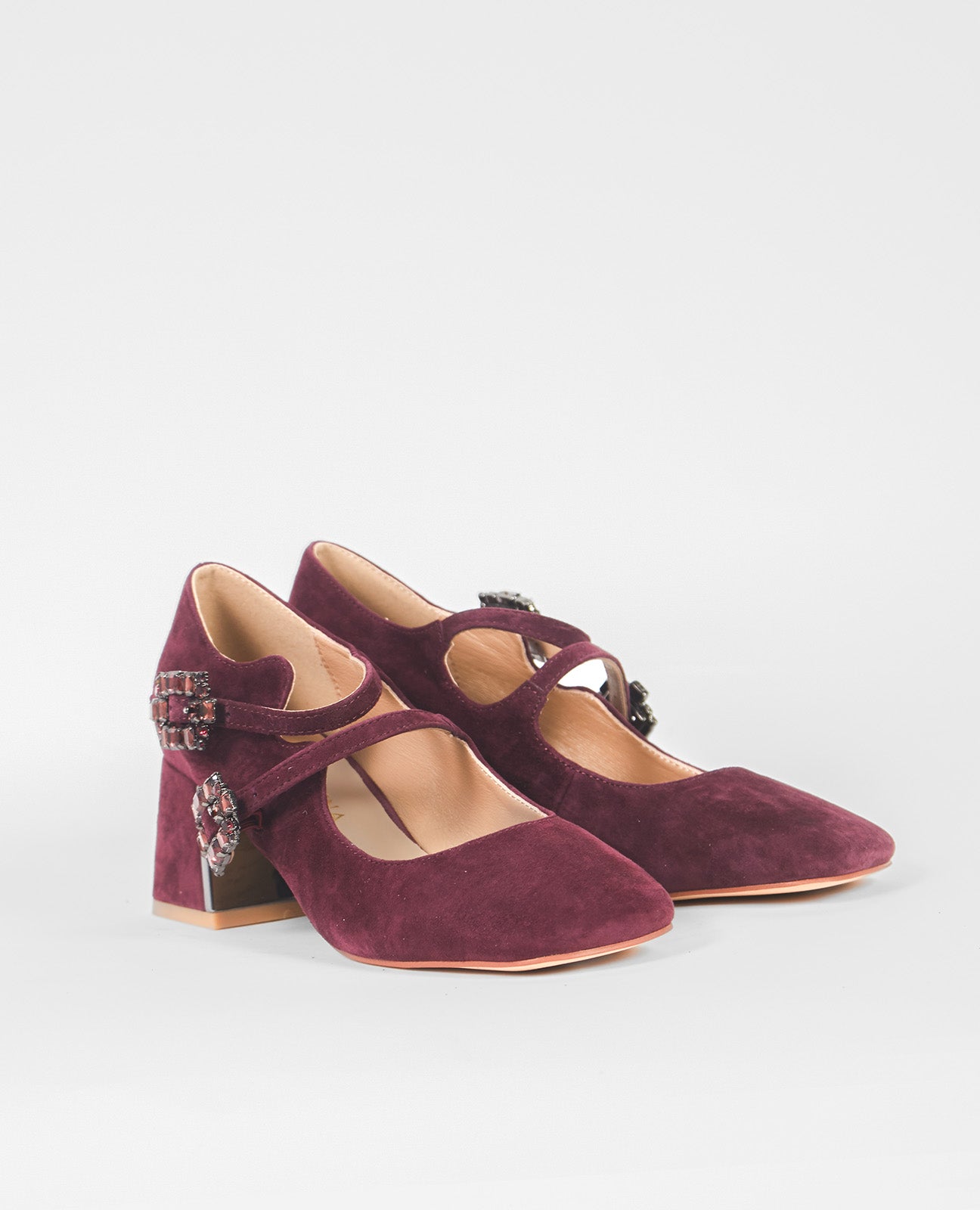 ZAPATO TACÓN CON HEBILLAS