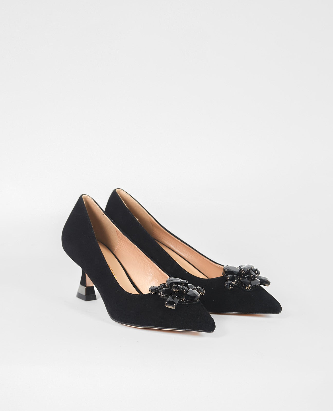 ZAPATO TACÓN PEDRERIA FRONTAL