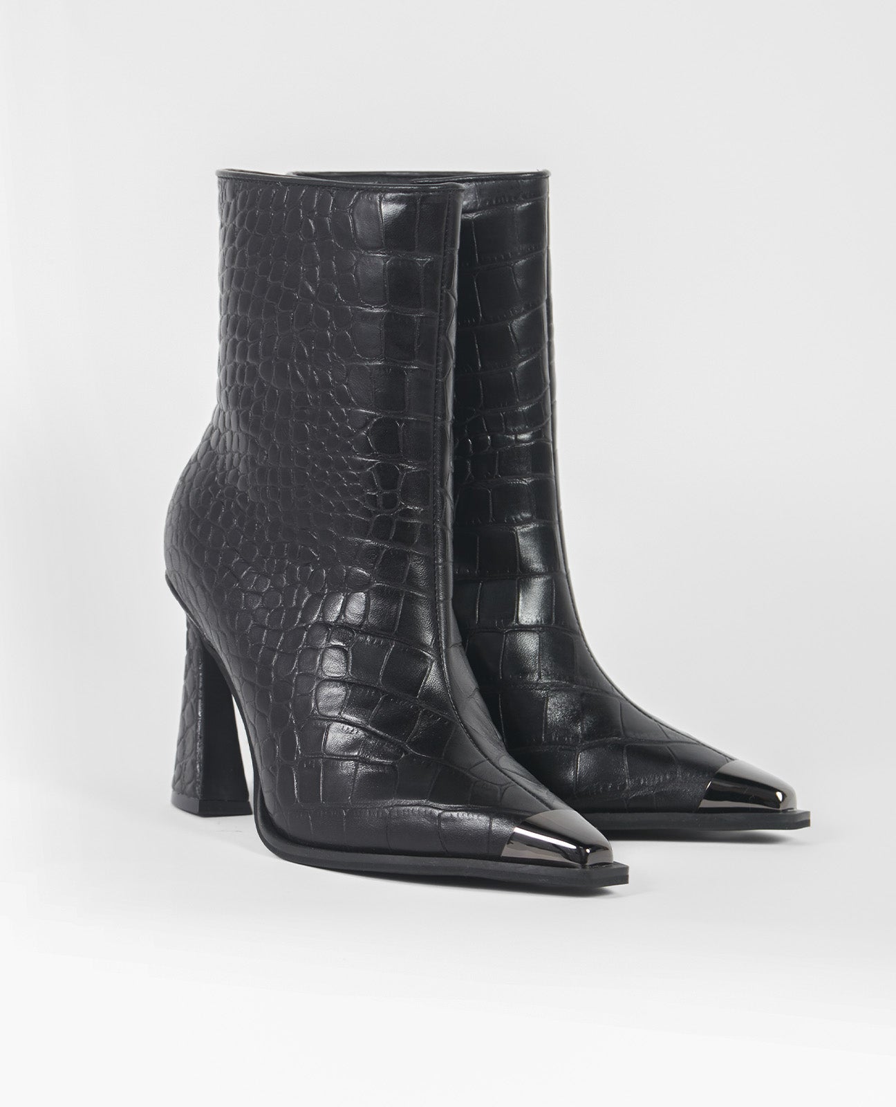 BOTÍN DETALLE PUNTERA METALIZADA