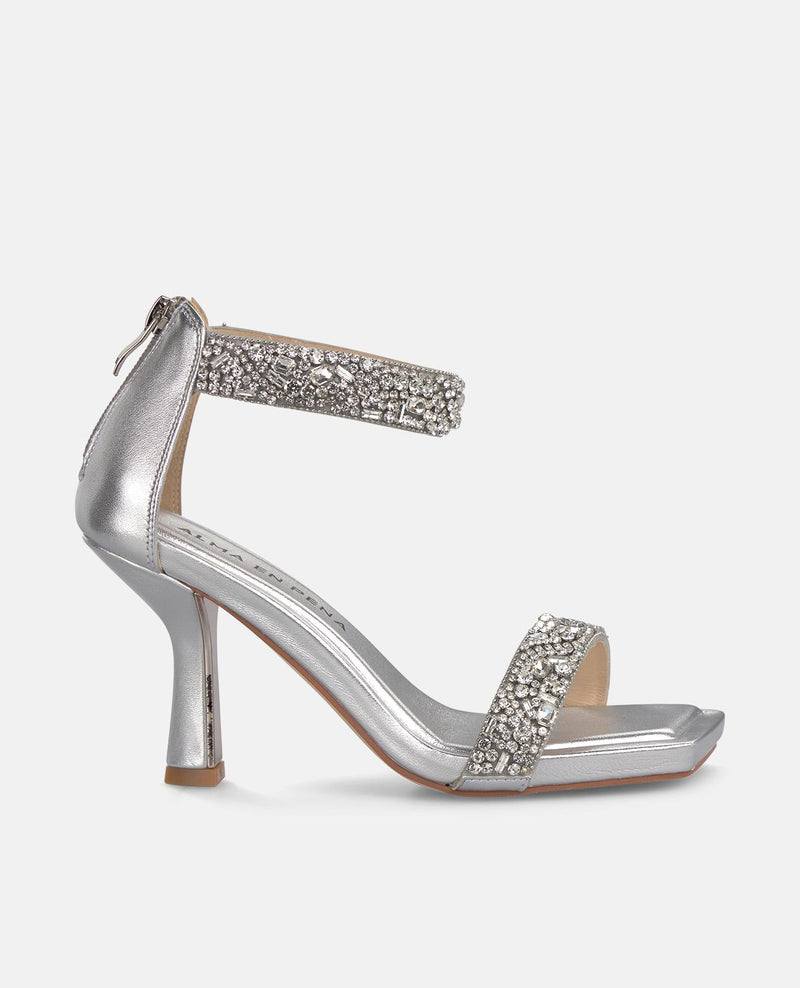 SANDALIA DOBLE TIRA EFECTO JOYA