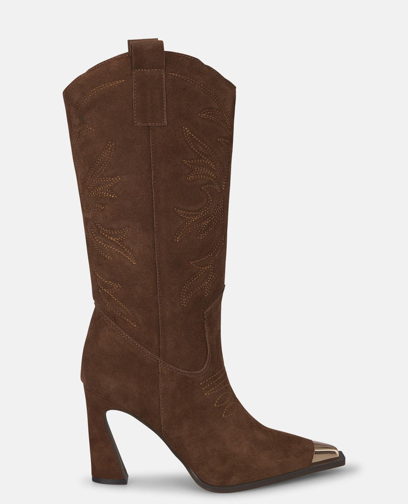 BOTA PUNTERA METALIZADA