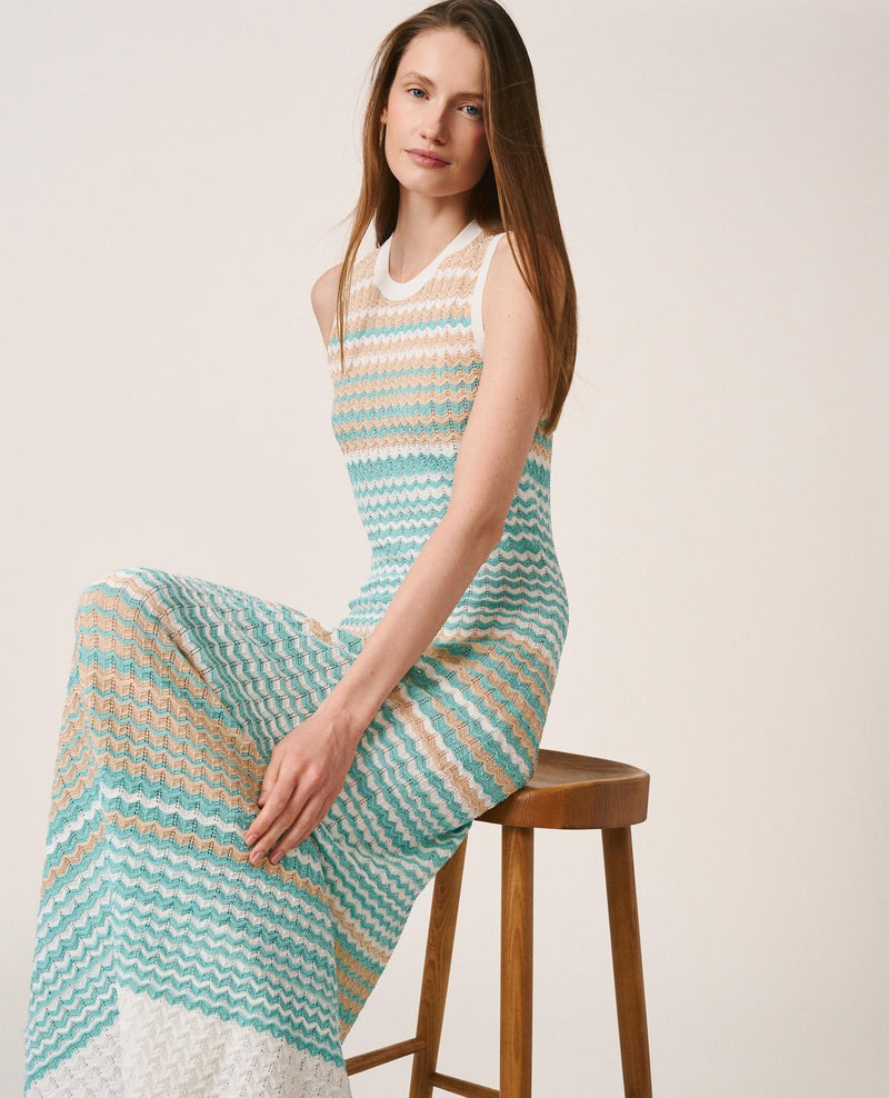 VESTIDO SIN MANGAS PUNTO