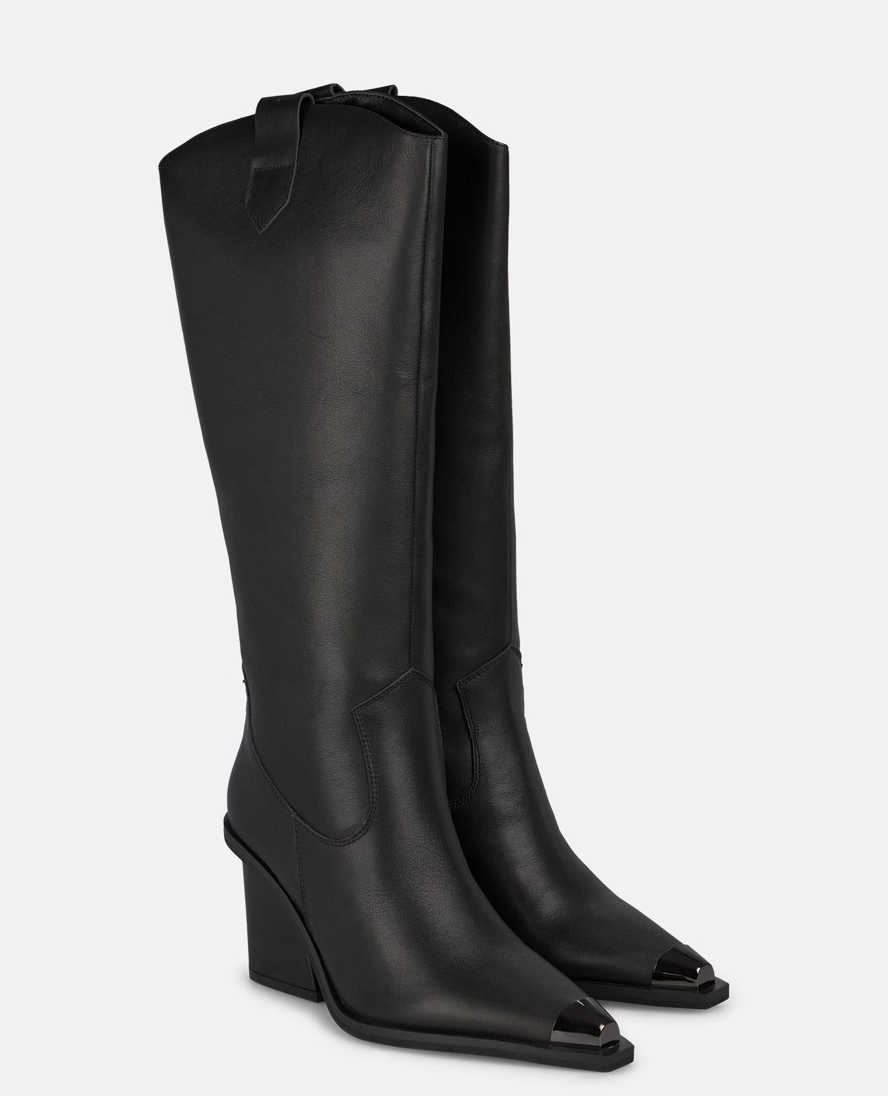 BOTA TACÓN CON TEXTURA