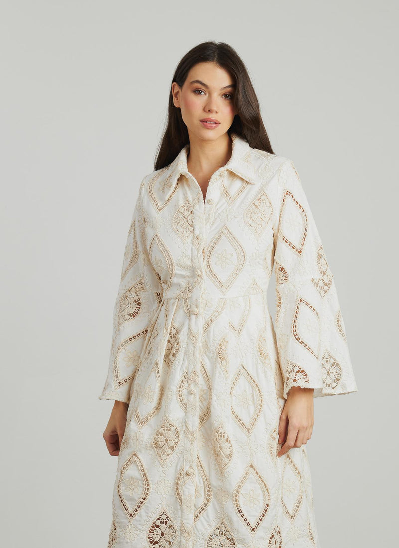 VESTIDO CORTO DETALLES BORDADOS