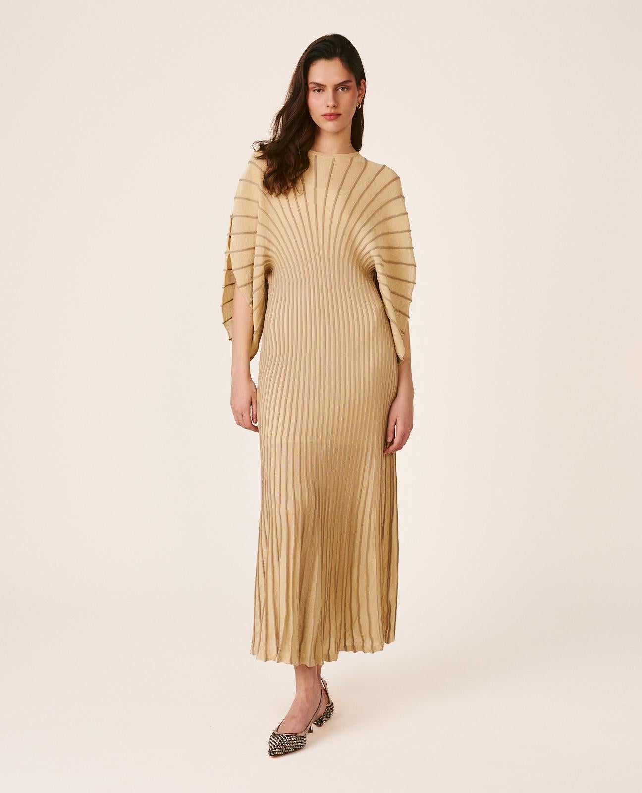 VESTIDO MANGA MURCIÉLAGO