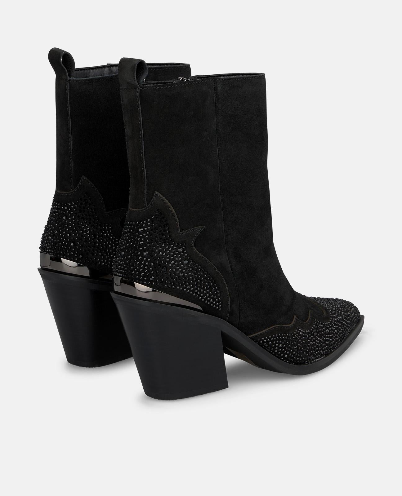 BOTÍN PUNTERA CON DETALLES