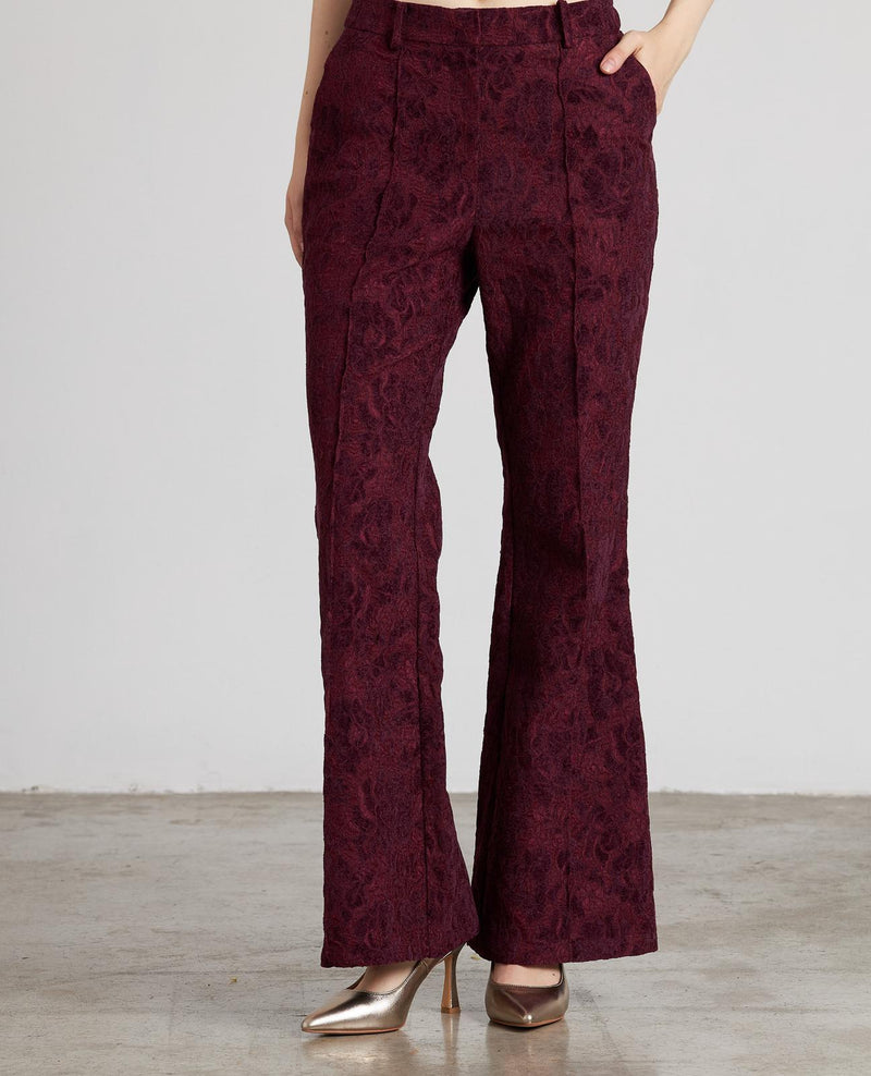 PLANTALÓN FLARE CON TEXTURA