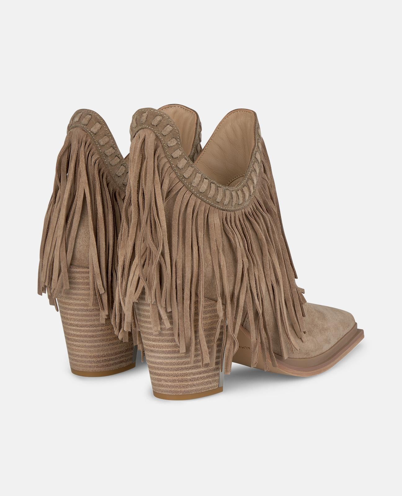 BOTÍN FLECOS LARGOS