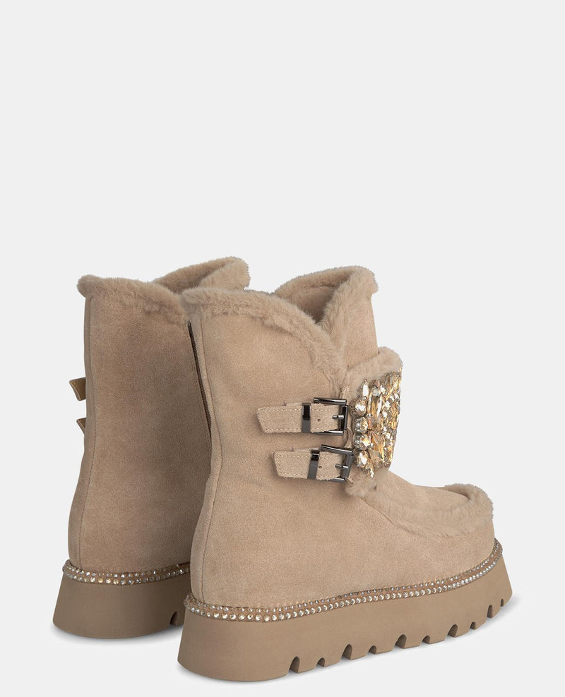 BOTÍN DE PELO CON CIERRE