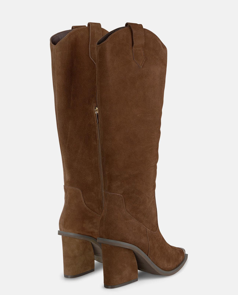 BOTA TACÓN CON TEXTURA