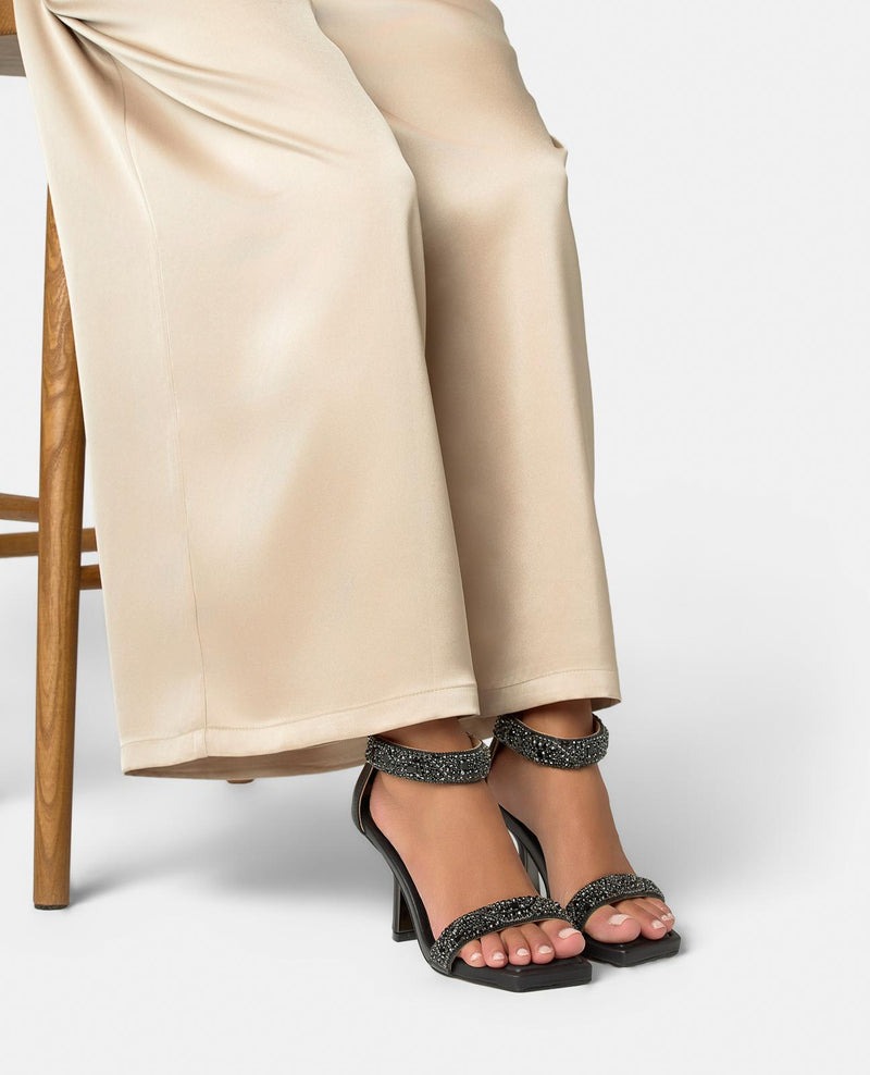 SANDALIA DOBLE TIRA EFECTO JOYA