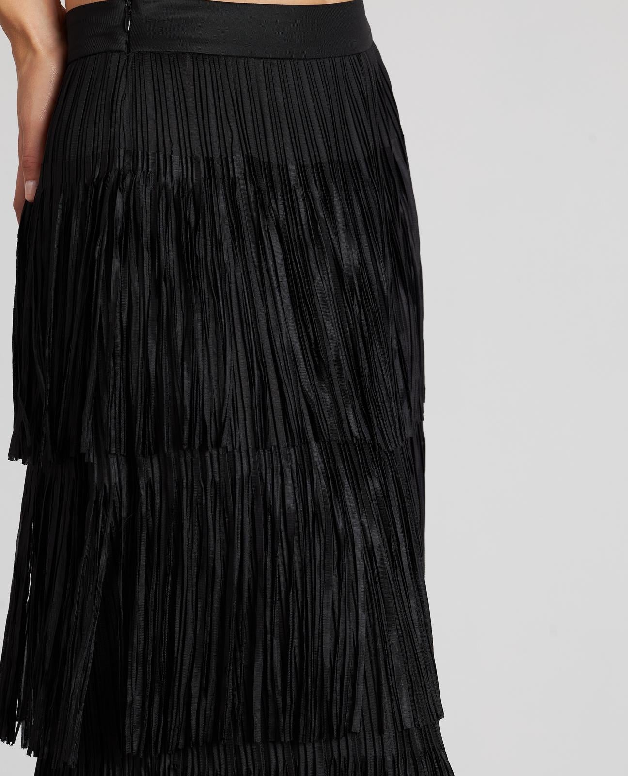 FALDA CUBIERTA CON FLECOS