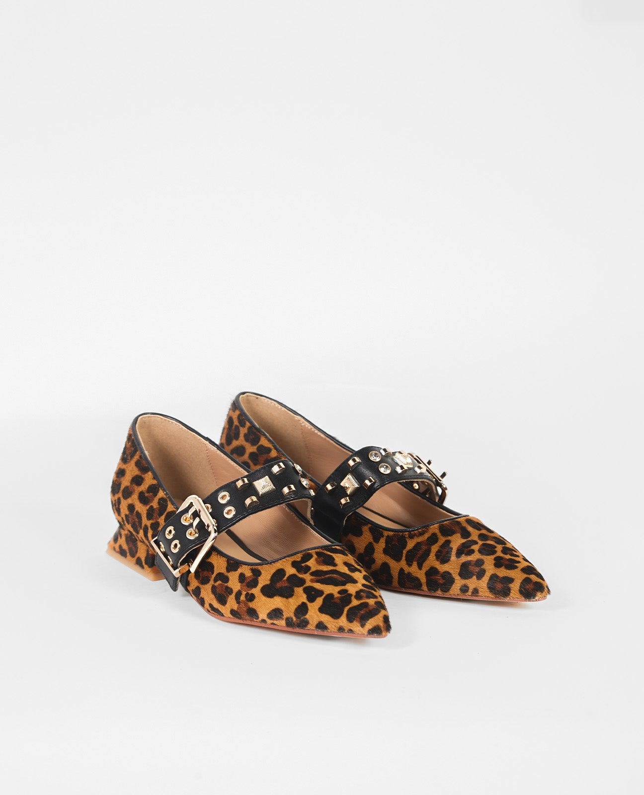 ZAPATO HEBILLA ANCHA TACÓN