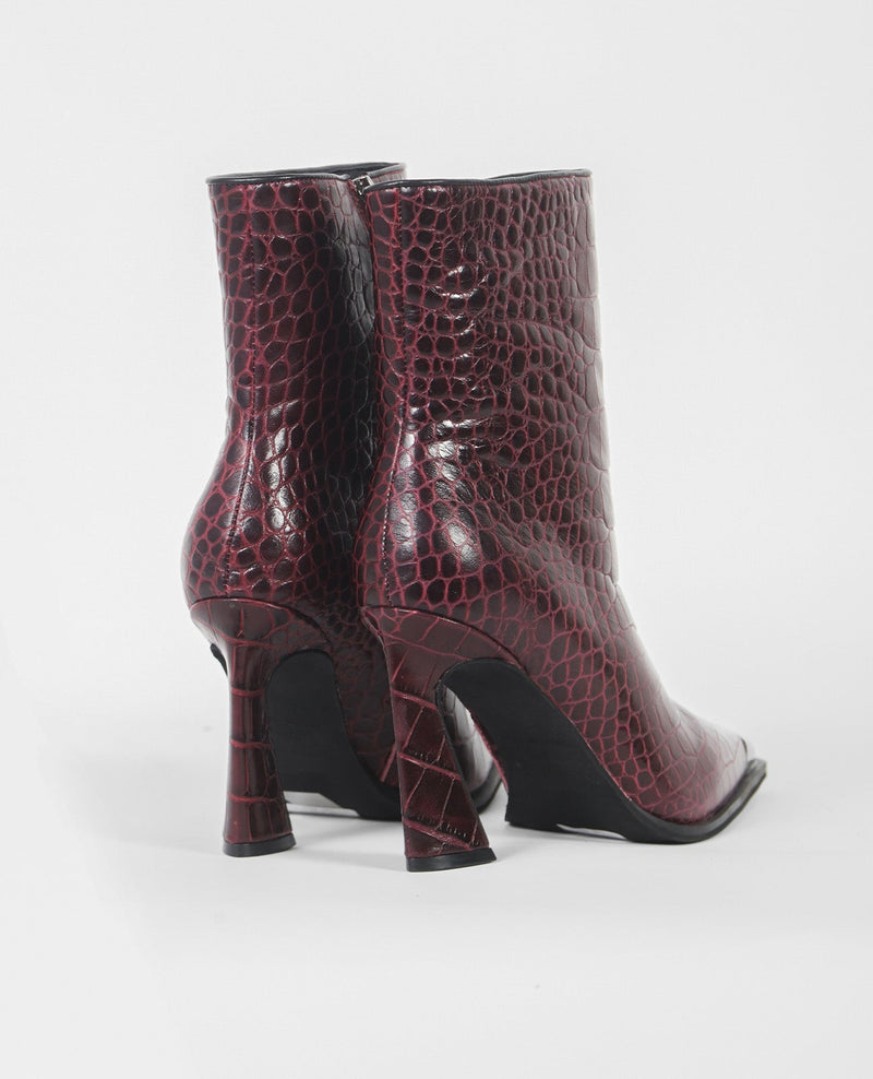 BOTÍN DETALLE PUNTERA METALIZADA